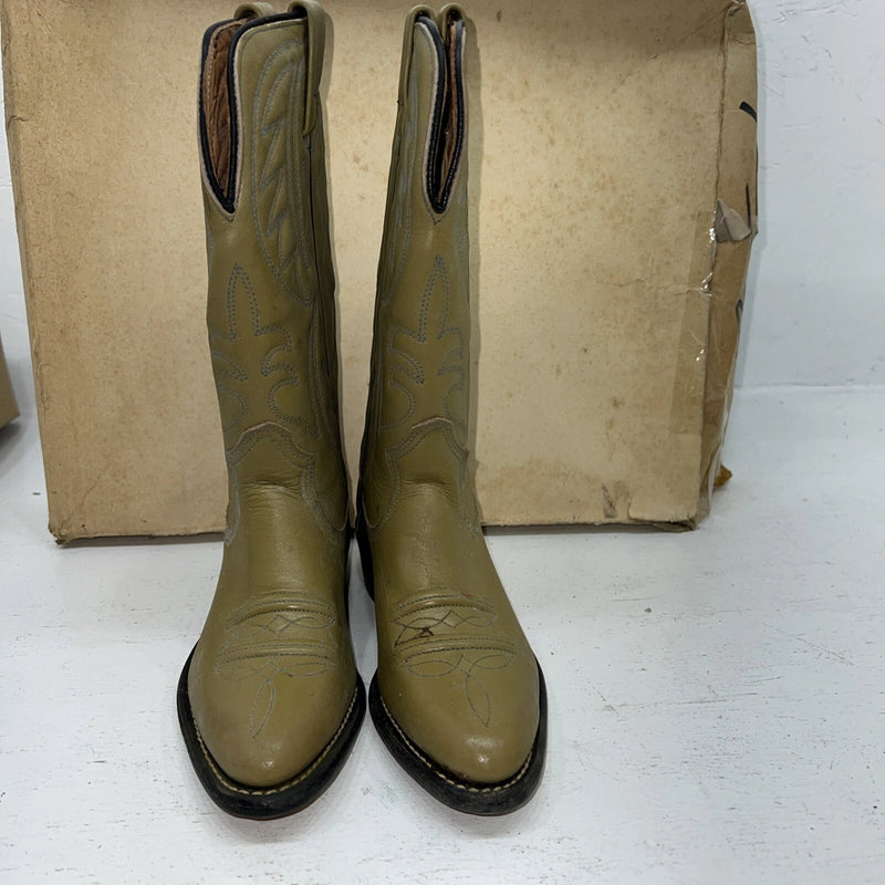 New Women’s Olive Green Texas Brand Cowboy Boots. L85 6 M. 20-87
