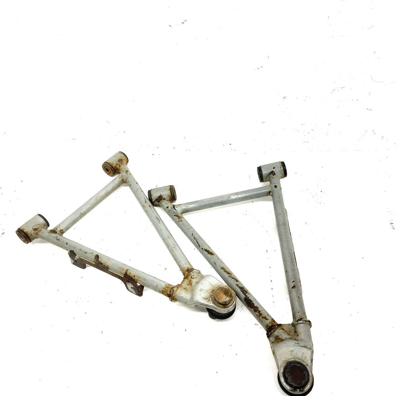 07 Arctic Cat 700 4x4 Automatic EFI OEM Front Lower A Arm Set 0503-381 AA33