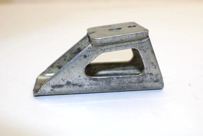 2002 Yamaha Sx Viper Oem Front Upper Right Motor Mount 8EK-21416-00-00 Q1553