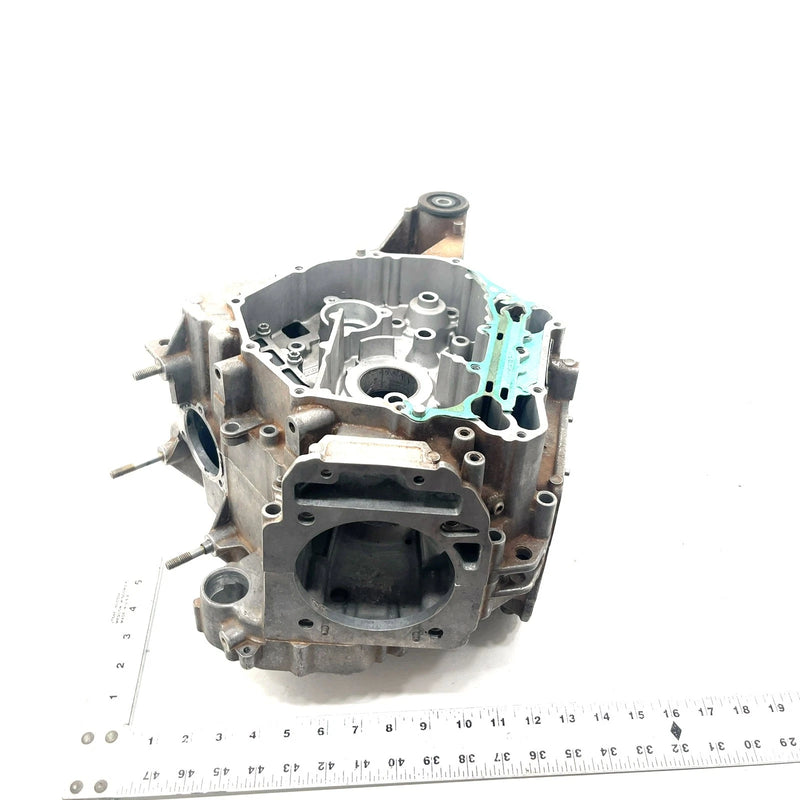 07-22 Can-Am Outlander 650 4x4 XT HO EFI OEM Crankcase 420685317 AB17