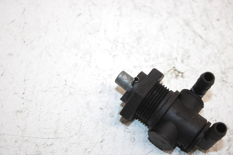 2001 Polaris Virage Oem Fuel Shut Off Valve 7052159 JP28