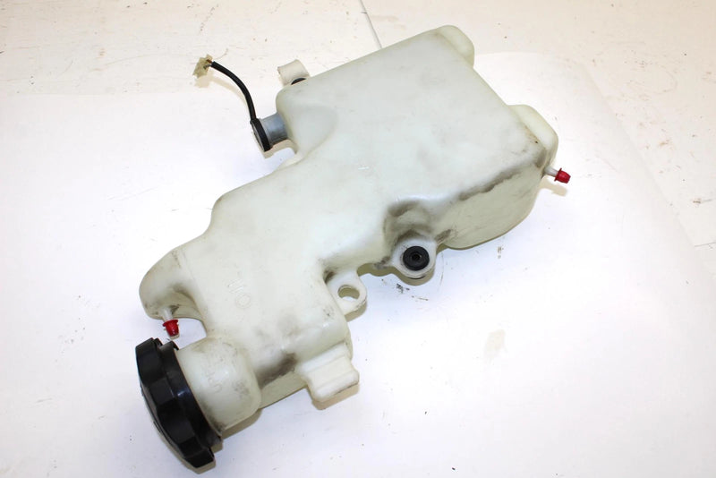 2003 Yamaha Sx Viper Oem Oil Tank Bottle Reservoir 8EK-21751-00-00 B343