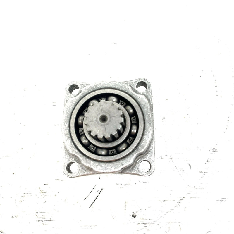 2005 Arctic Cat 650 4x4 V2 OEM Front Output Gear And Housing 3201-207 AA39
