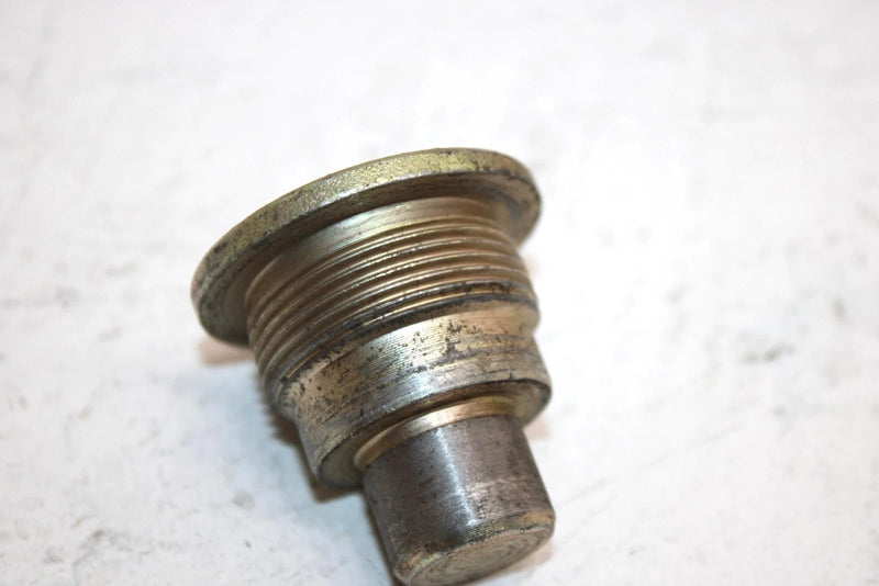 1987 Honda Fourtrax 350 A Oem Left Swingarm Pivot 90122-MB0-000 AH39