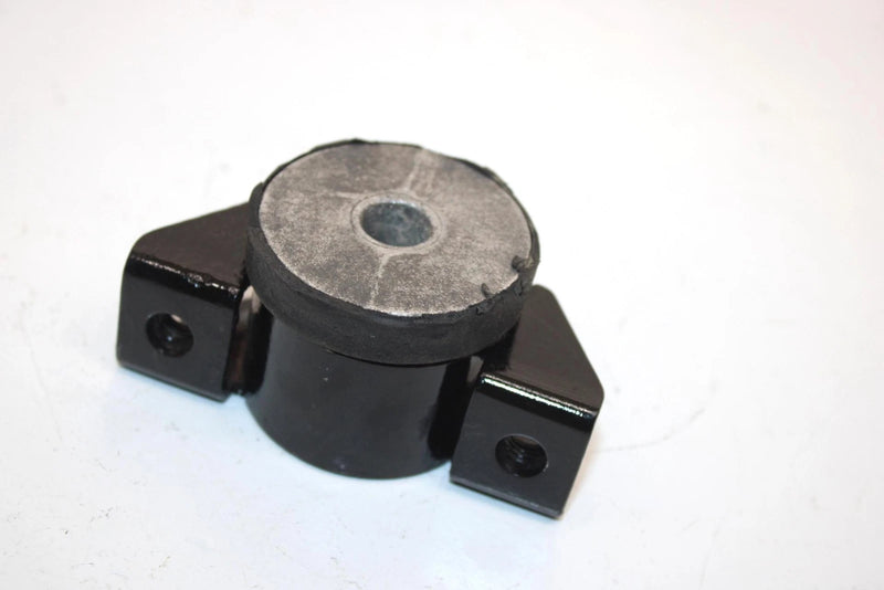 99 Kawasaki Prairie 400 4x4 Oem Rear Lower Engine Mount Bracket 32190-1097 AK16