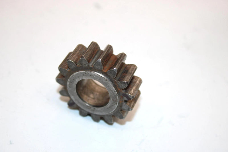 83 Suzuki Alt125 3x9 Model D  Oem 15T 2nd Drive Gear 24221-18900 AS12