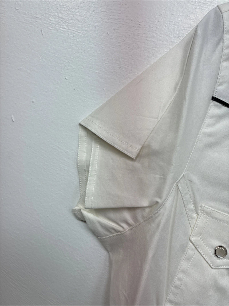New Women’s Cumberland White Cropped White Short Sleeve Pearl Snap Medium LL-67