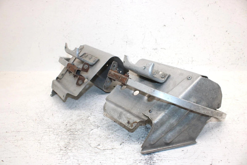 1995 Yamaha Vmax 600 Oem Footrest Set 8AB-21926-00-00 SY11