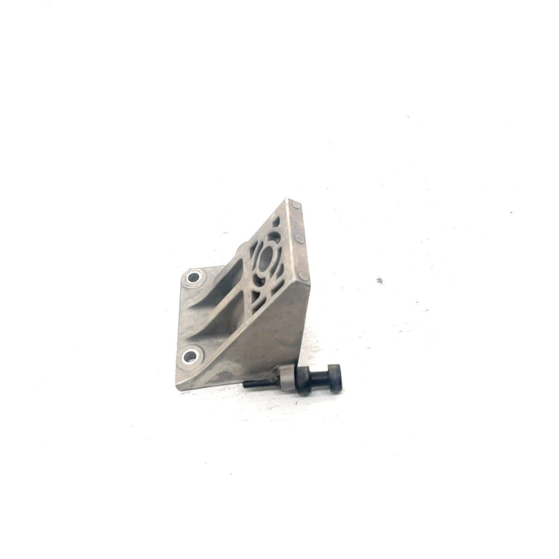 01 Yamaha WaveRunner XLT1200 OEM Left Rear Mount Bracket  68N-21425-00-94 JY29
