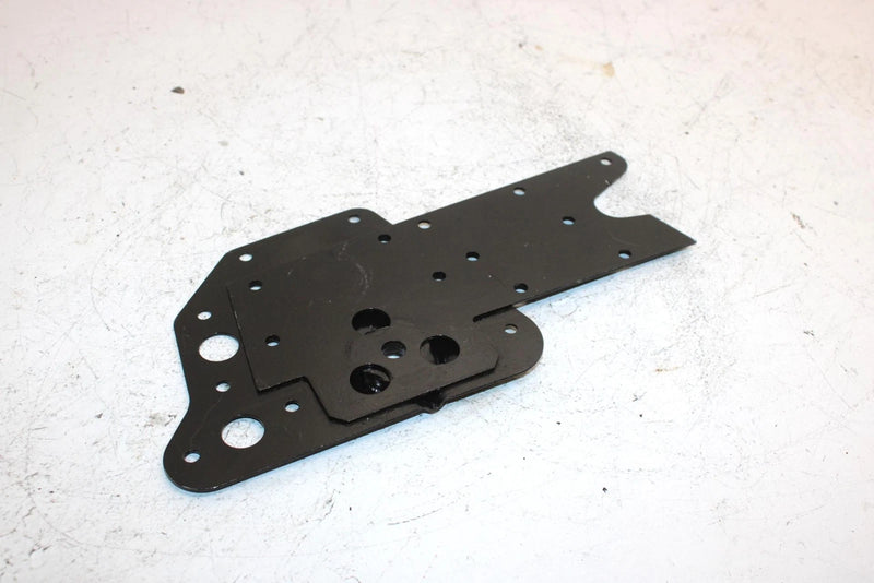 99 Polaris Xlt Touring Oem Left Suspension Bracket 1012439-067 SP46