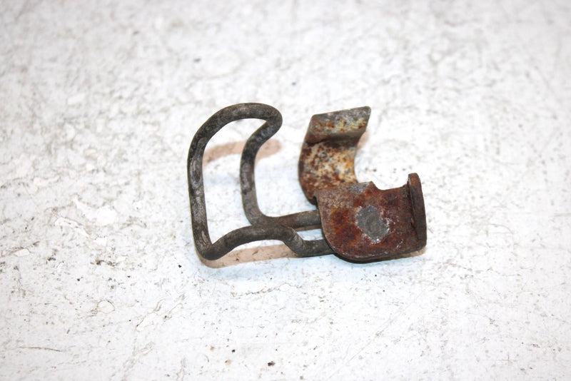 1997 Suzuki King Quad 300 4x4 Oem Lower Brake Line Clamp 59270-39D00 AS11