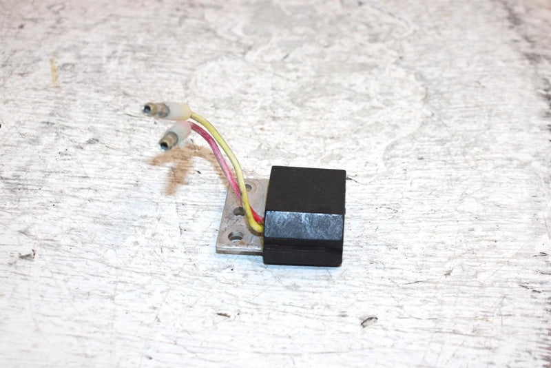 2001 Polaris 500 Classic Oem Voltage Regulator 4060104 SP27
