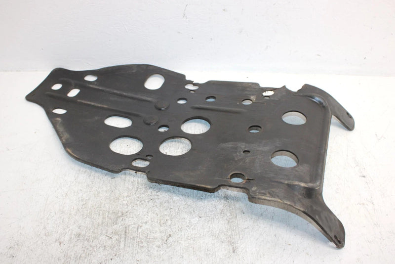 2001 Polaris Magnum 325 Oem Center Skid Plate 5435005 5433435 AP30