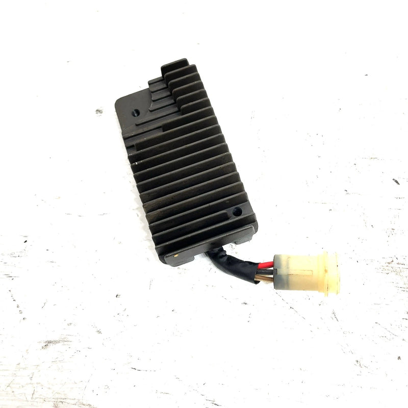 1988 Yamaha Moto 4 OEM Voltage Regulator 1YW-81960-A0-00 AY57