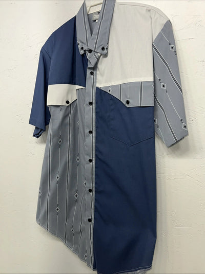 New Men’s Cowboy threads Blue And White Short Sleeve Button Up Small A-194