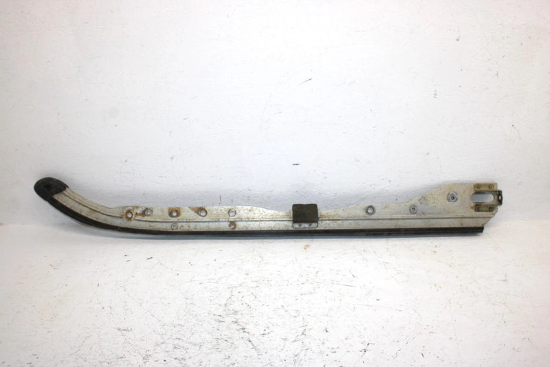 1998 Yamaha Vmax 600 Xt Oem Right Skid Rail 8CR-W4741-00-00 SY87