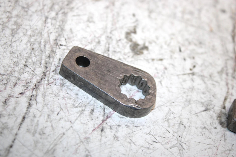 2002 Polaris Sportsman 500 Oem Bell Crank Pair 3233153 Q3343