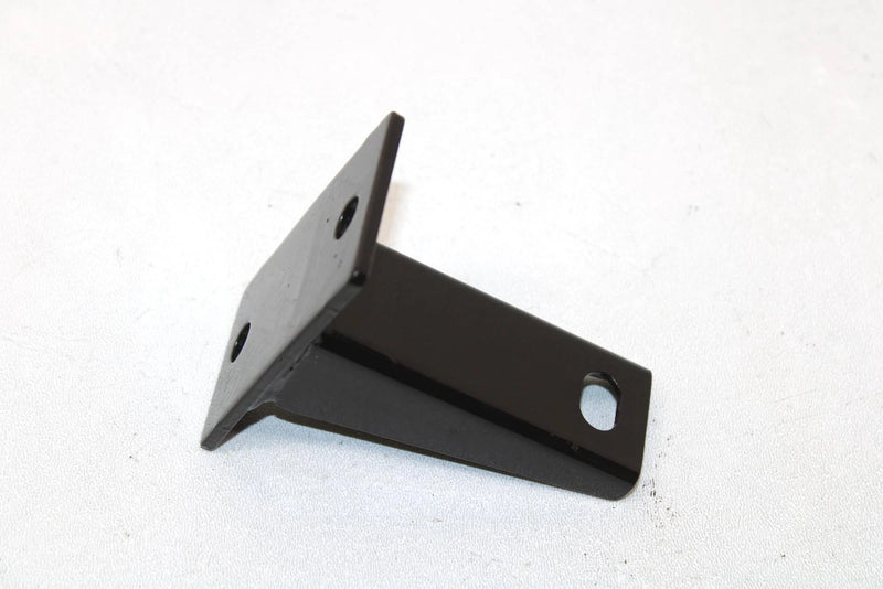 1998 Polaris Xpress 300 Oem Lower Engine Mounting Bracket 1040532-067 Q3016