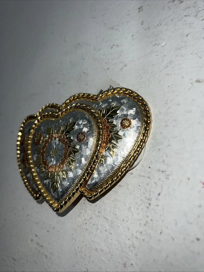 New Women’s Double S 3 Heart Gold Belt Buckle. 37043 A-104