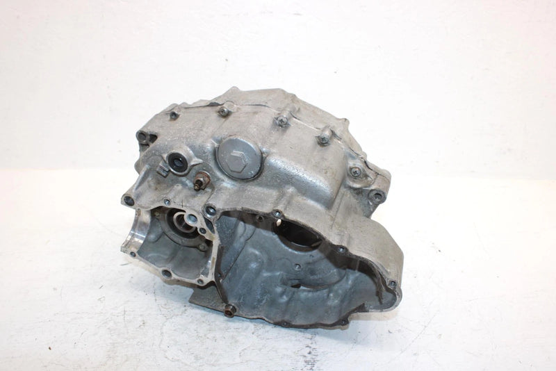 1990 Yamaha  Moto 4 Oem Crankcase 3GH-15100-00-00 AY5