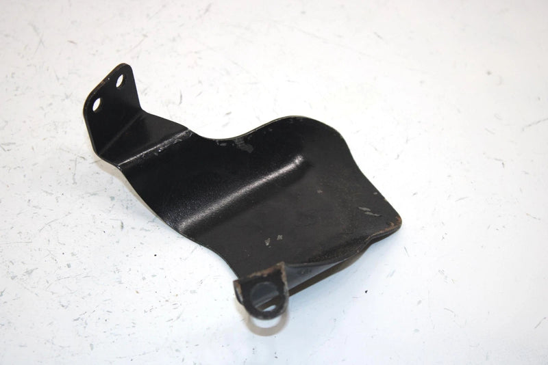 94 Yamaha  Kodiak 400 4wd Oem Front Left Axle Cover 4GB-2331M-00-00 AY27