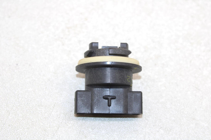 06 Polaris Fusion 600 Ho Oem Taillight Socket 4011009  SP203