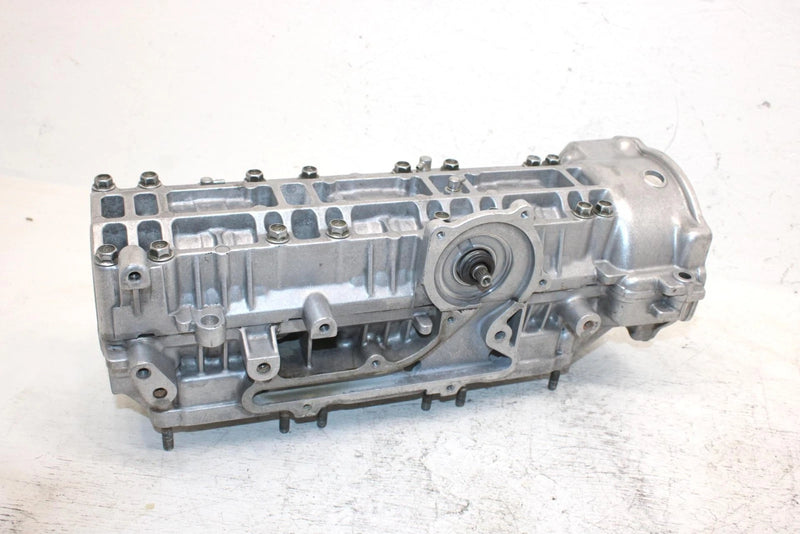 1997 Yamaha Vmax Sx 700 Triple Oem Crankcase  8CH-15100-03-00 SY10