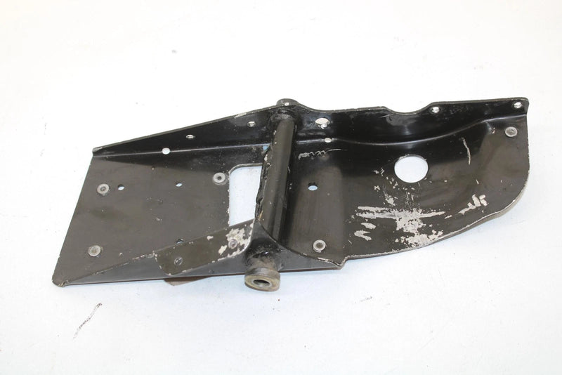 2004 Polaris 550 Classic Edge Oem Right Trailing Arm Mount 2202598 SP215