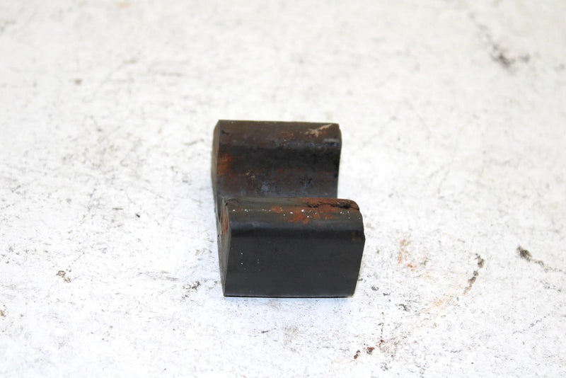 1994 Arctic Cat Ext 580 Oem Ski Stopper Pair 0603-036 Q92