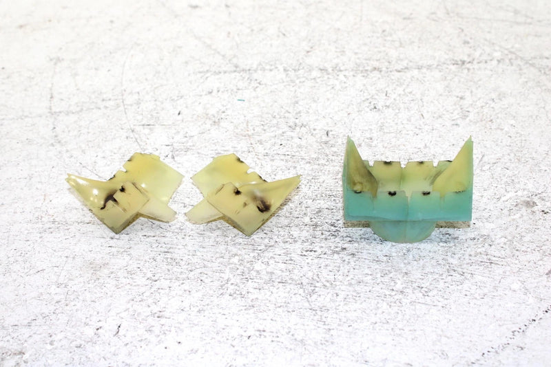 1999 Polaris 500 Xc Oem Reed Valve Stuffer Pair 5432852 SP37