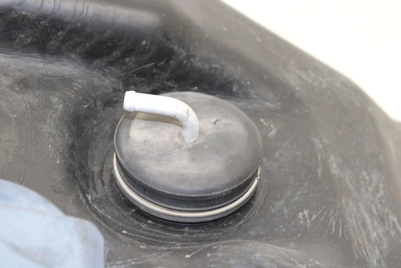 1996 Yamaha Vmax 600 Oem Fuel Gas Tank W/Suction Pipe 89A-24111-01-00 SY29