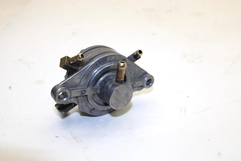 1992 Yamaha Exciter Ii Oem Fuel Gas Pump 82M-24410-02-00 Q2609