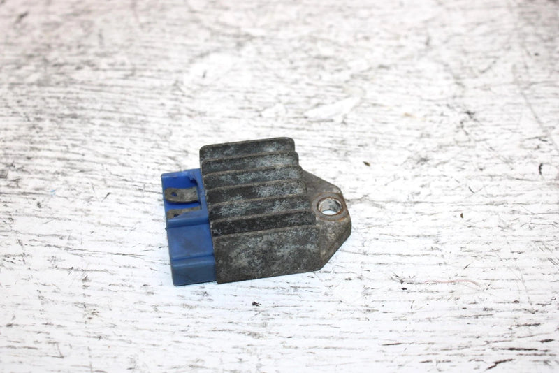 1995 Yamaha Vmax 600 Oem Voltage Regulator 8AB-81910-00-00 SY11