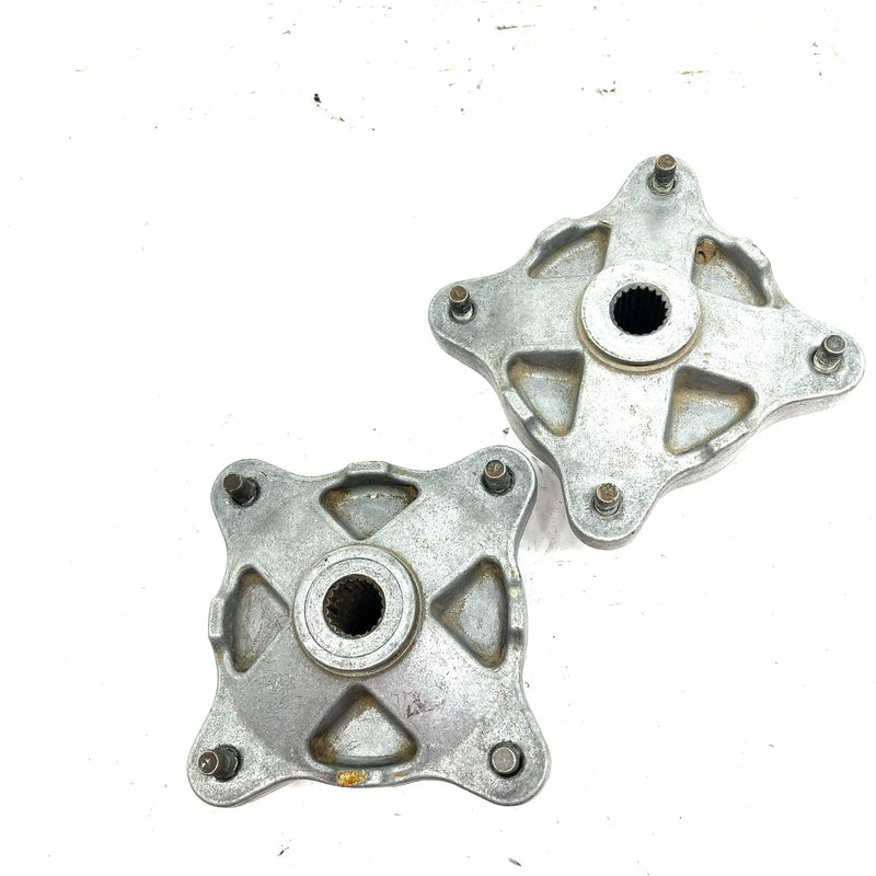 03-04 Polaris Magnum 330 4X4 OEM Front Wheel Hub Pair 5133360 AP218