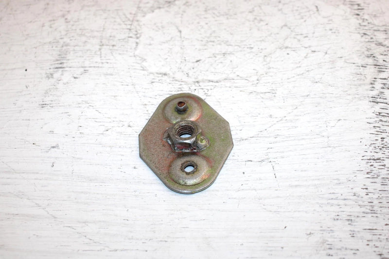2001 Ski-doo Mxz 600 Oem Nut Plate Bracket 518201307 SS4