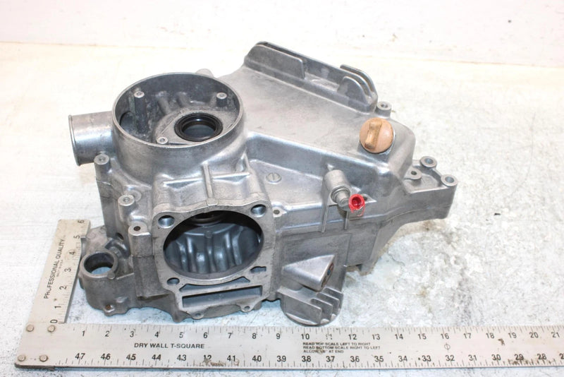 2000 Polaris Trail Boss Oem Crankcase 3086793 AP171