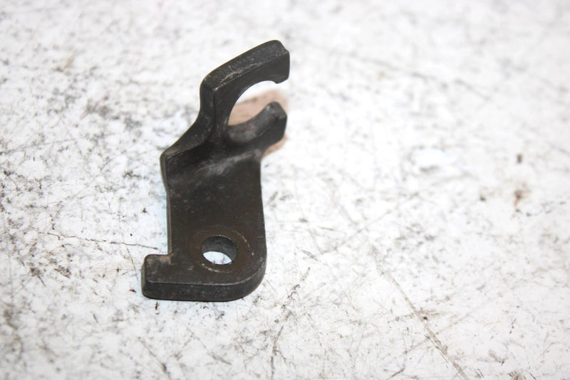 96 Yamaha Vmax 500 Xt Proaction Plus Oem Caliper Bracket 8AB-25721-00-00 Q4357