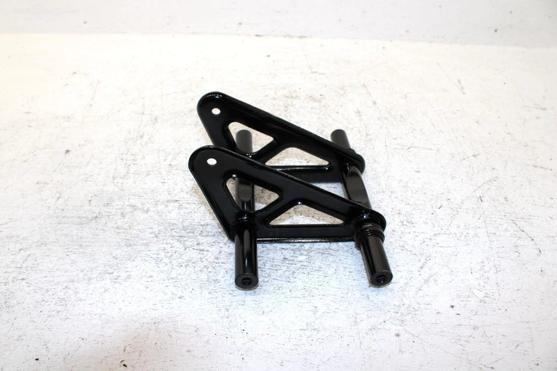 1995 Yamaha Vmax 600 Le Oem Front Skid Bracket 8AX-47418-00-00 SY21