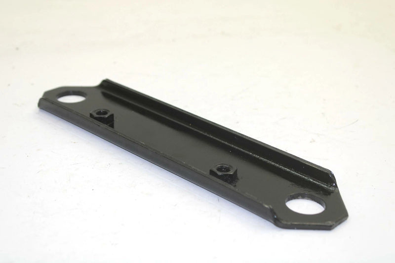 Yamaha OEM Engine Motor Mount Front Lower Plate 8g8-21419-00-00 SY47