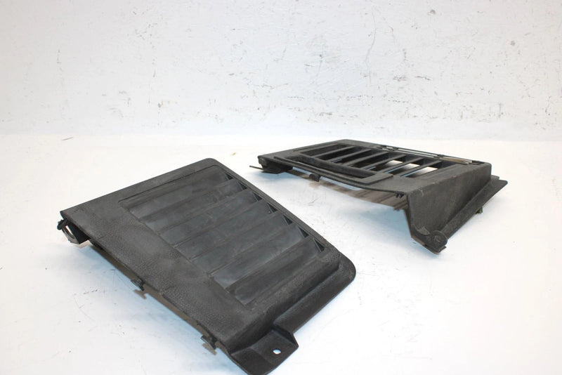 1988 Yamaha Phazer Oem Side Louver Set 8X9-77132-00-00 8X9-77131-00-00 SY26
