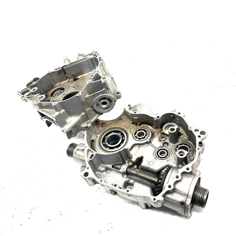 null Yamaha Grizzly 550 YFM550 4x4 OEM Crankcase 3B4-15100-27-00 AY65