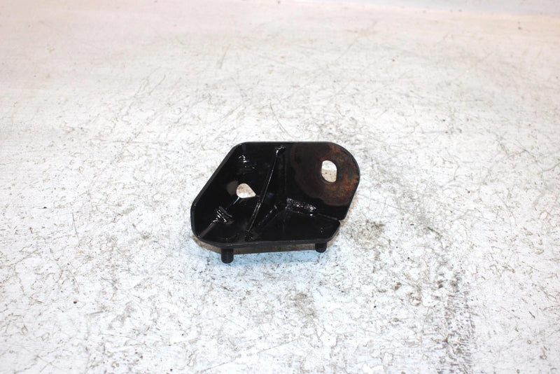 2006 John Deere  Buck 650 Oem Upper Engine Mount Bracket 707000161 AJ0