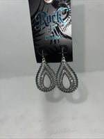 New Women’s Rock 47 Silver Hoop Oval Earrings. ER2649R47 A-68