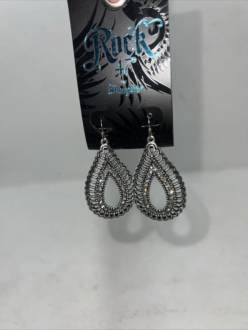 New Women’s Rock 47 Silver Hoop Oval Earrings. ER2649R47 A-68