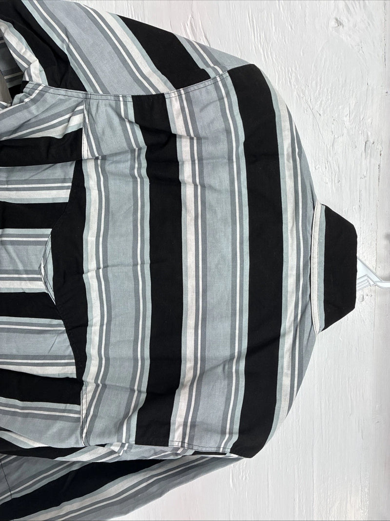 New Men’s San Angelo Gray Black Stripe Short Sleeve Button Up Medium CC-16