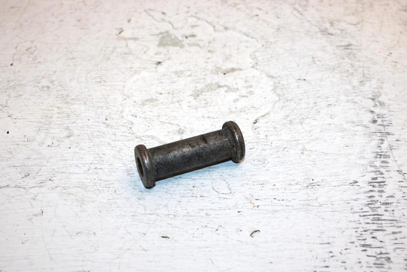 1983 Honda Atc 250 Ra All Terrain Oem Engine Mount Spacer 90742-965-000 AH62