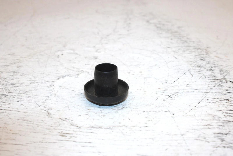 1996 Ski-doo Touring Sle 500 Oem Spindle Cap 572079100 SS12