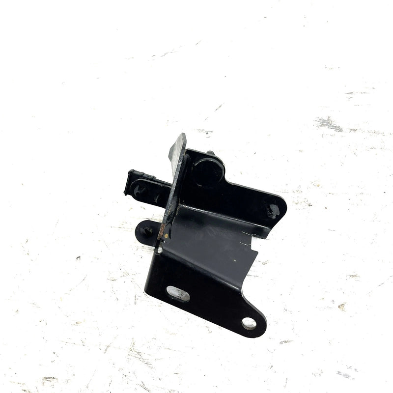 2022 Can-Am Defender HD10 OEM Left Console Support Bracket 705800571 XB0.1