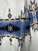 New Men’s White Cumberland Outfitters Pearl Snap Long Sleeve Shirt. Medium I-35