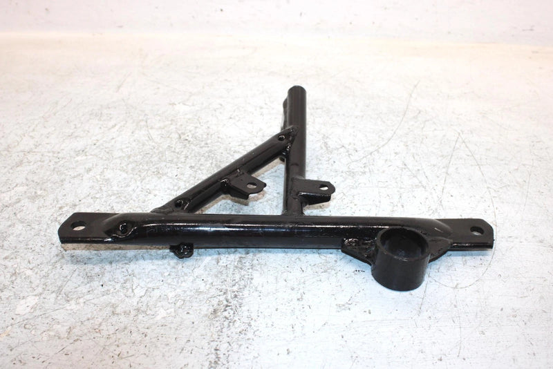 1998 Suzuki Quadrunner 250 Oem Frame Brace 41910-39D00-019 AS13
